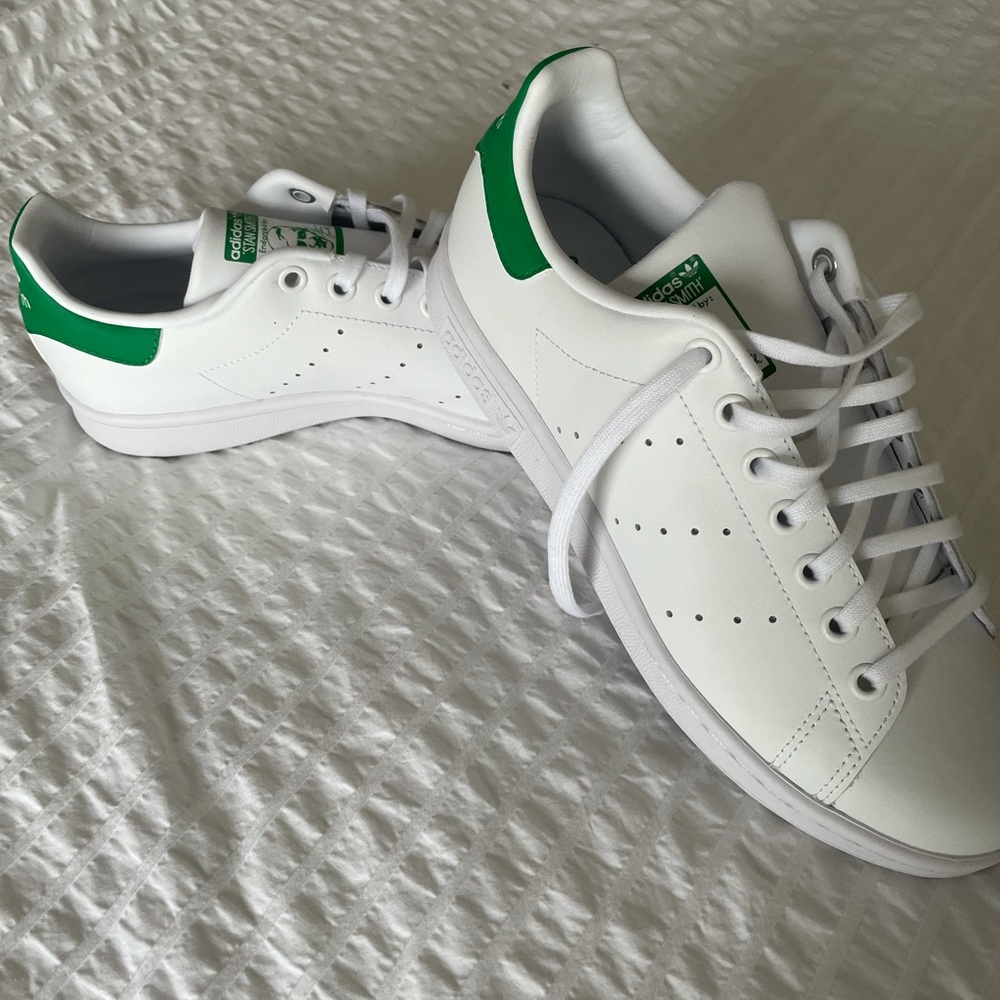 Adidas leather Stan Smith Tennis shoes sneakers